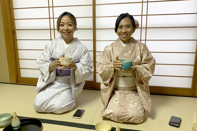 International guests at Tea Ceremony Kyoto